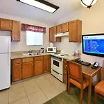 Lamplighter Inn & Suites At Sdsu