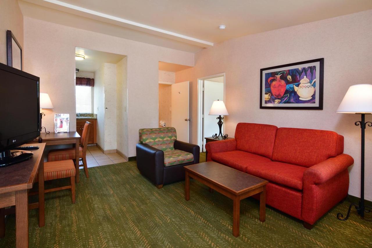 Lamplighter & At Sdsu Hotel