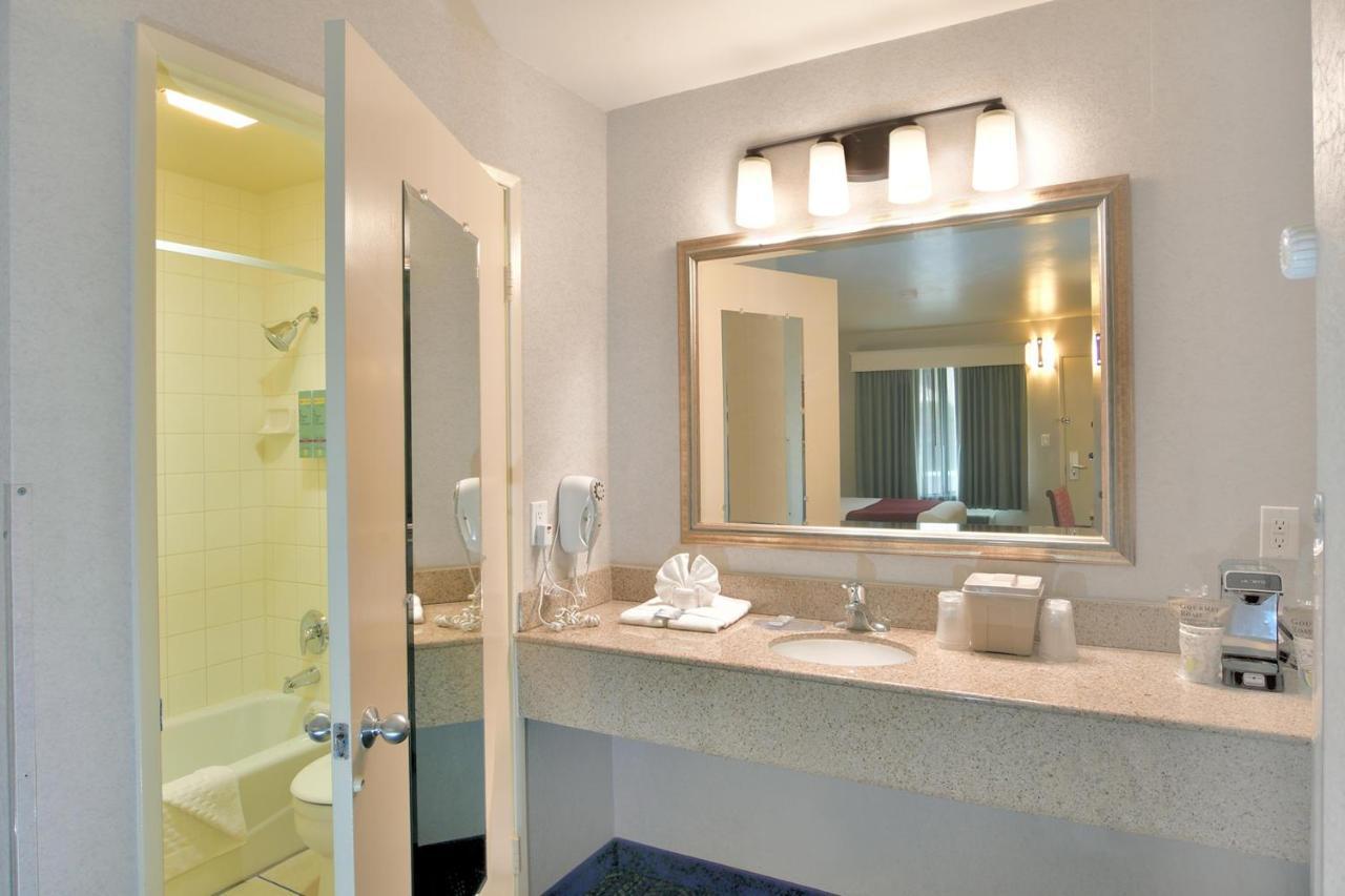 Hotel Lamplighter & At Sdsu San Diego