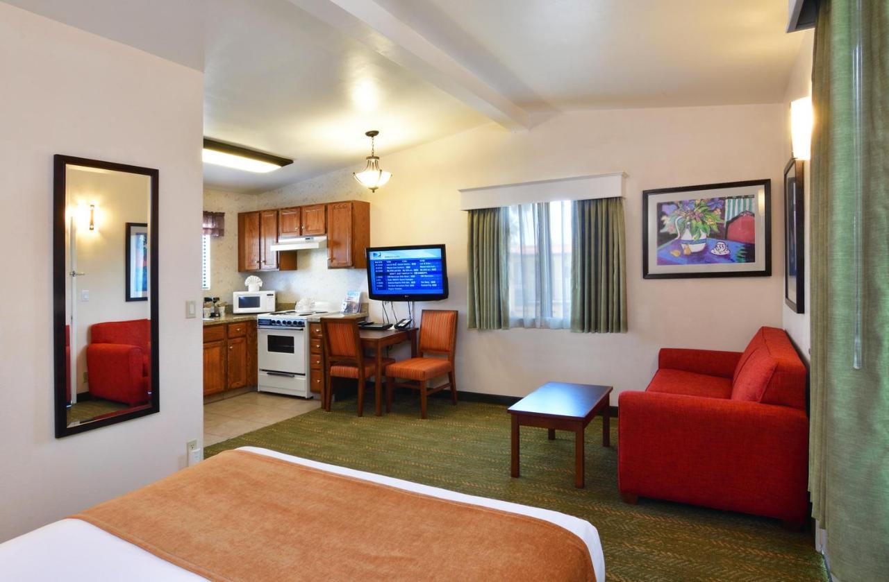 Hotel Lamplighter & At Sdsu